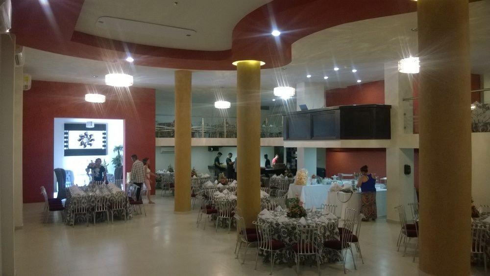 Hotel Villa Cahita Los Mochis Exterior foto