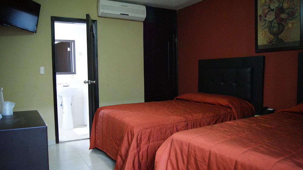 Hotel Villa Cahita Los Mochis Exterior foto